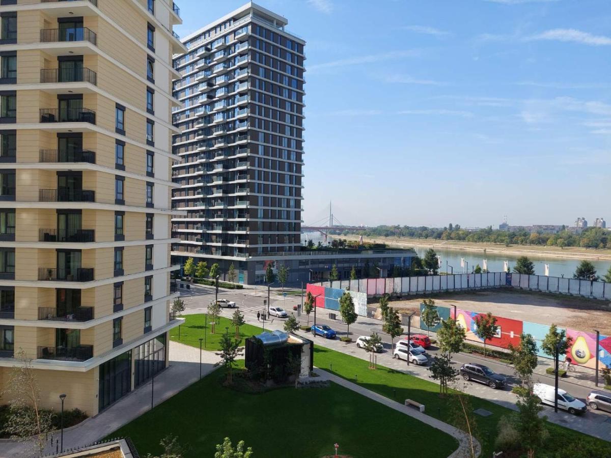 Apartman Irma Sajmiste Exteriör bild