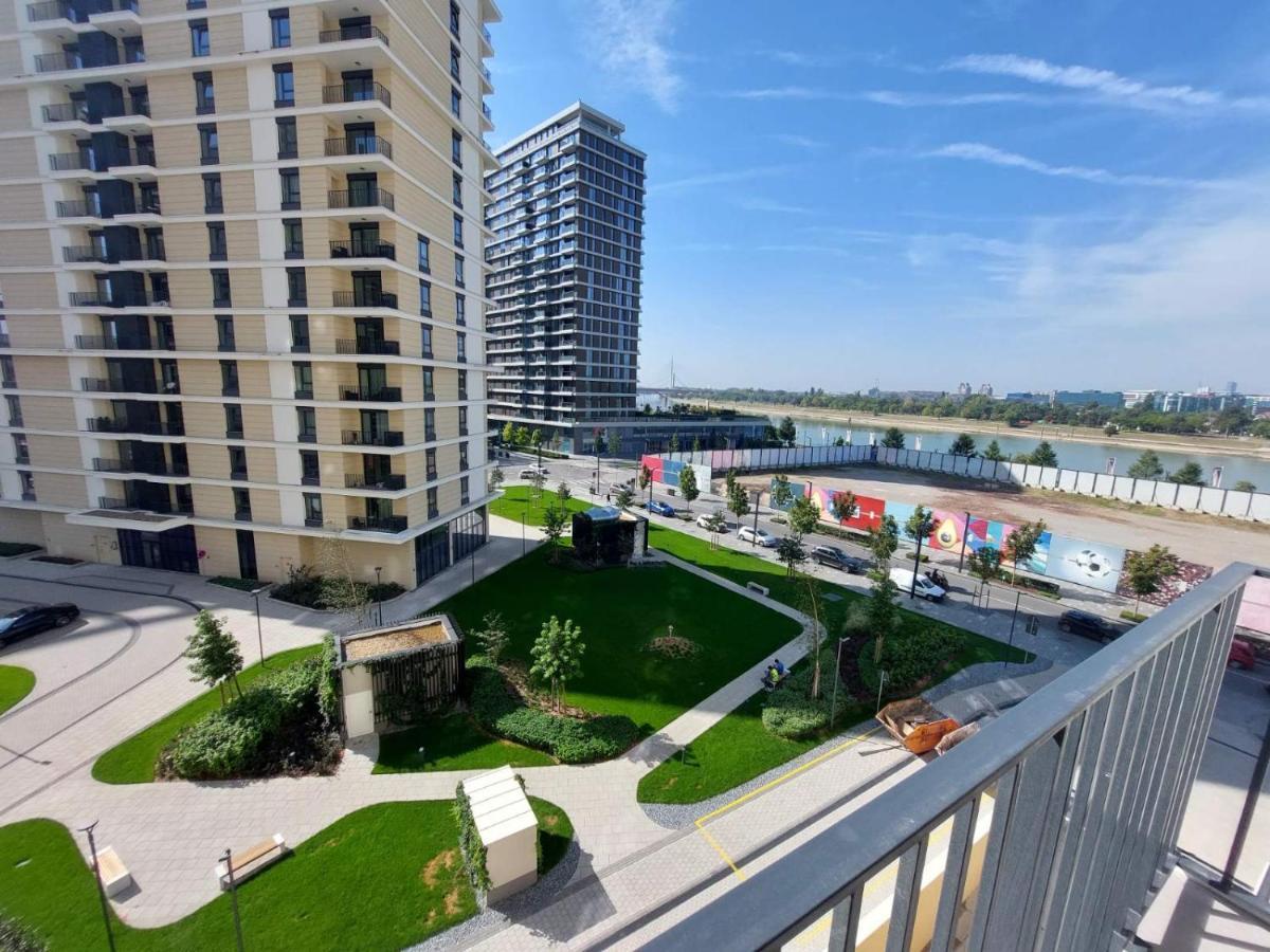 Apartman Irma Sajmiste Exteriör bild
