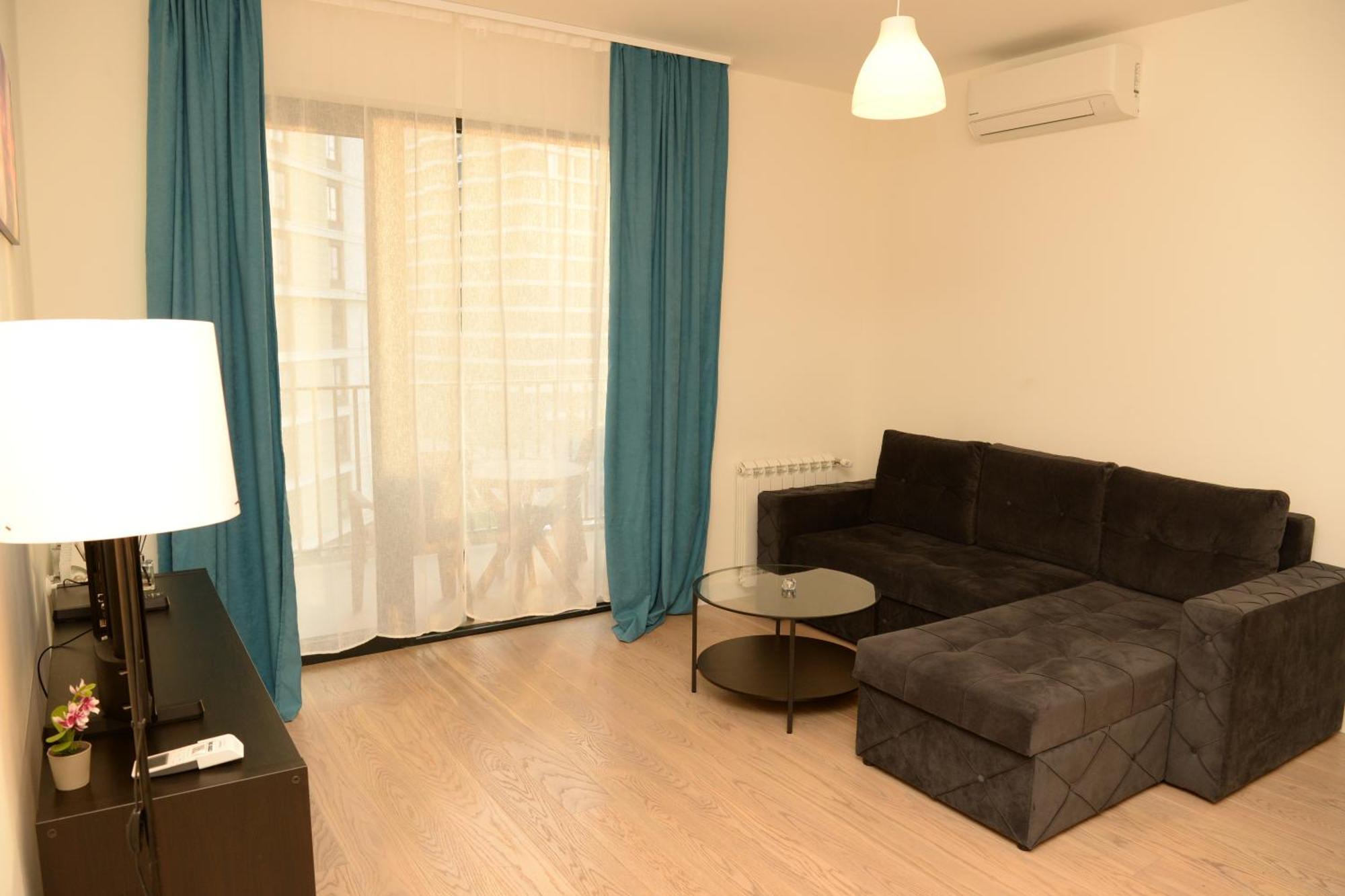 Apartman Irma Sajmiste Exteriör bild